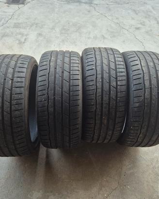 4 Pneumatici Hankook 225/40 ZR18 92Y 