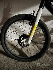 bmx bicicletta