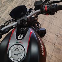 Ducati Monster 821