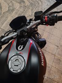 Ducati Monster 821