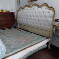 letto antico in legno da restaurare