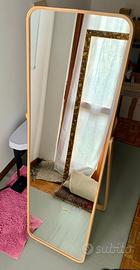 SPECCHIO IN LEGNO CON APPENDI ABITI + OMAGGIO