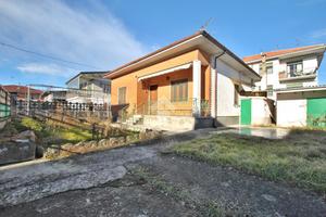 VILLA SINGOLA A LIVORNO FERRARIS