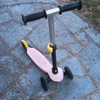 monopattino per bambini su 3 ruote rosa