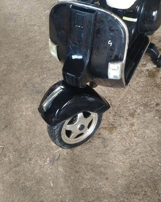 Vespa elettrica px nera