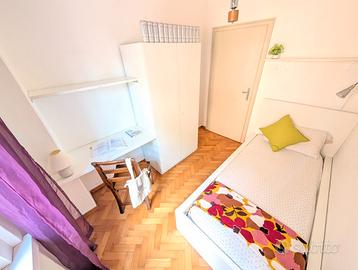 Singola davanti a Torre Vanga disponibile da sett