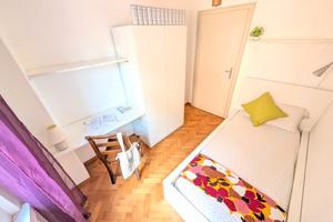 Singola davanti a Torre Vanga disponibile da sett