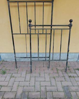 N. 2 STRUTTURE LETTO IN FERRO