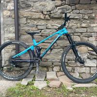 Mondraker Foxy R 2023 - taglie S, M, L