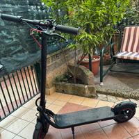 Monopattino elettrico 500W