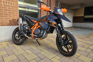Super motard KTM 690 r