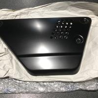 Fianchetto laterale dx V9 Bobber