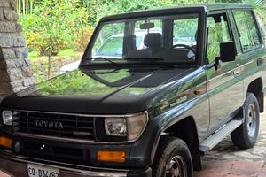 Toyota land cruiser lj70