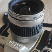 Nikon F 60 analogica