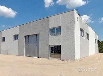 Capannone indipendente portico di caserta mq 650