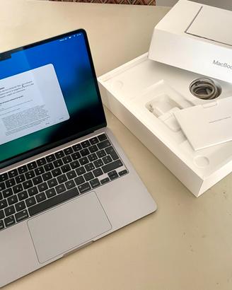 MacBook Air 13" M3 - Grigio Siderale - 8GB/256GB