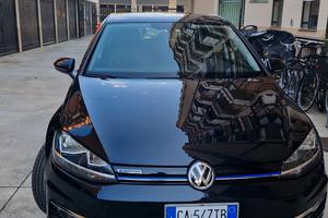 Golf TGI 1.5 131 cv DSG benzina metano Executive 