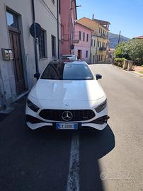 mercedes AMG  a35 premium plus