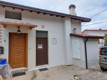 Appartamento sito in roiate (rm)