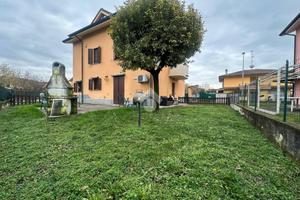 VILLA SINGOLA A ARZAGO D'ADDA