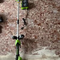 Decespugliatore a batteria greenworks