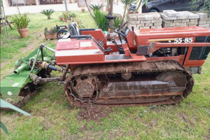 Trattore cingolato con fresa celli