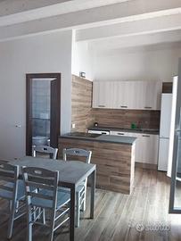 Centralissimo e 400 metri dal mare