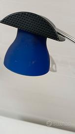 Lampada da tavolo.