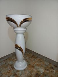 Colonna portavaso in ceramica