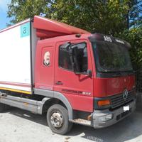 Mercedes-benz 817 con cella frigo