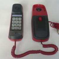 Telefono Vintage rosso con tastini sulla cornetta