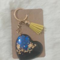 Portachiavi Cuore in Resina con Glitter e Nappa