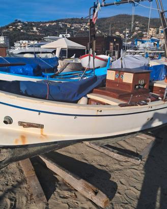 Gozzo ligure con entrobordo