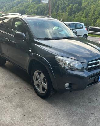 Toyota RAV 4 RAV4 Crossover 2.2 D-4D 177 CV Luxury