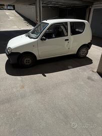 FIAT 600 POSSIBILIT AUTO D’EPOCA TENUTA MOLTO BENE