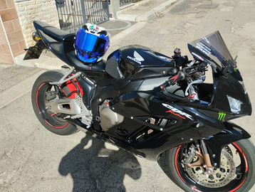 Honda CBR 1000 rr 2004