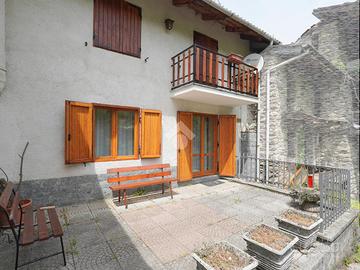 CASA SEMINDIPENDENTE A GRAVERE