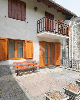 CASA SEMINDIPENDENTE A GRAVERE