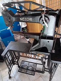 macchina da cucire Necchi