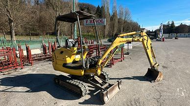 Komatsu PC15R HS