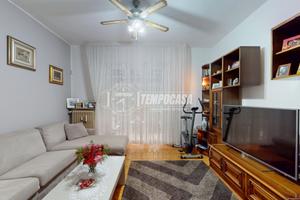 Trelocali con terrazzino ristrutturato