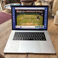 Macbook pro 15” i7 16gb