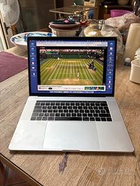 Macbook pro 15” i7 16gb