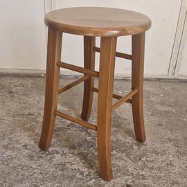 Sgabello in legno h 47 noce chiaro gambe curve 5