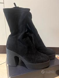 Stivali neri mezzo polpaccio