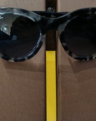Ray-Ban