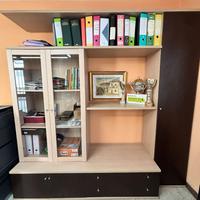 Mobile ufficio/soggiorno con vetrina e libreria