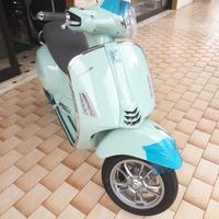 Piaggio Vespa 310 GTS hpe Verde amabile