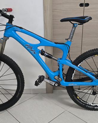 ibis Mojo carbon xtr 26