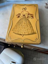 Scatola di latta caffarel